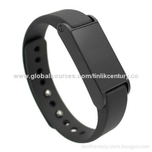 Smart Watch with Rechargeable Lithium Battery, Syncs Data